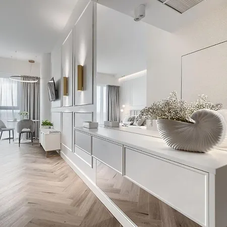 아파트 Margi Ariela Lux 17th Floor Pool Sauna